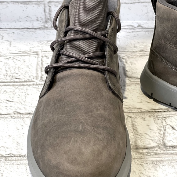 UGG🆒 Chukka boots US men’s 6/ women’s 8 - Picture 10 of 12